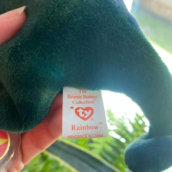 Ty Beanie Baby -  Rainbow the Chameleon (incorrect fabric) - Style Number #04037 - Picture 5 of 8